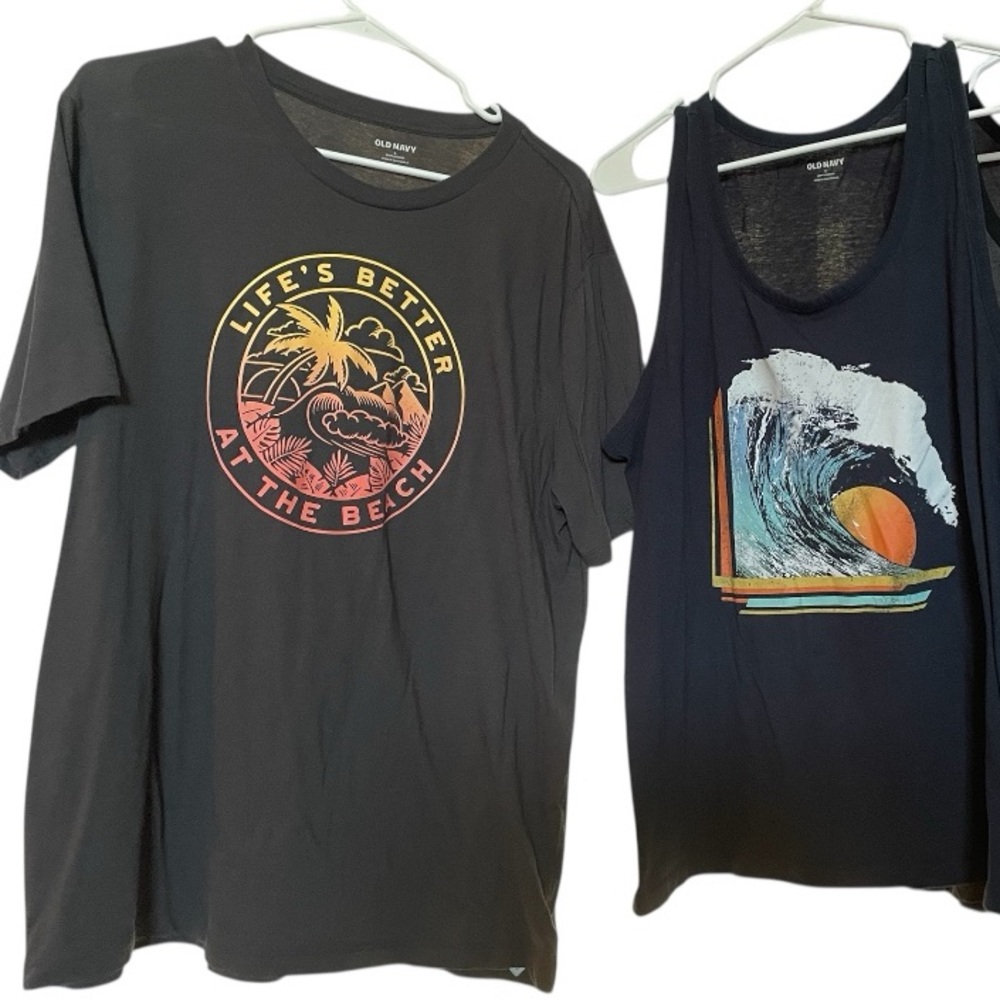Bundle of 2 Old Navy Black/Gray Short Sleeve Tee & Tank Top Beach Casual Graphic